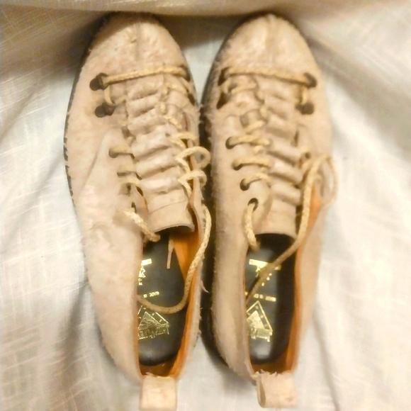 "Distressed" suede Fluevogs - Picture 5 of 8